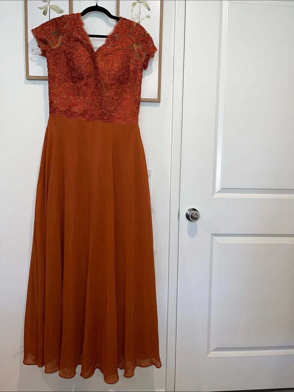 Elegant Lace Bodice Maxi Dress in Rust